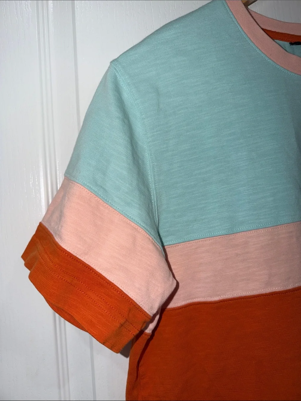Nike Short Sleeve Colorblock Tee in Mint, Pink & Rust Orange size men’s small